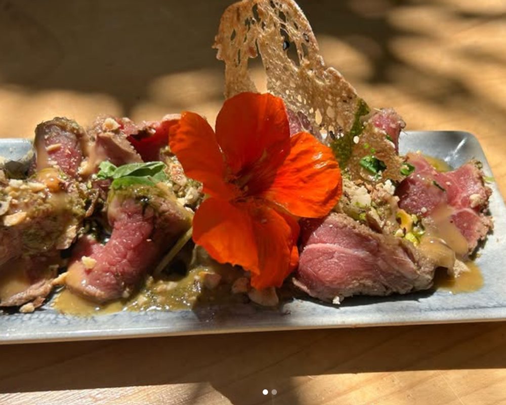 Tataki de bœuf, fleur de capucine